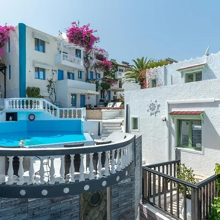 Lejlighed For A Pleasant In A Beautiful Complex With Shared Pool And Ac Hersonissos (Crete)