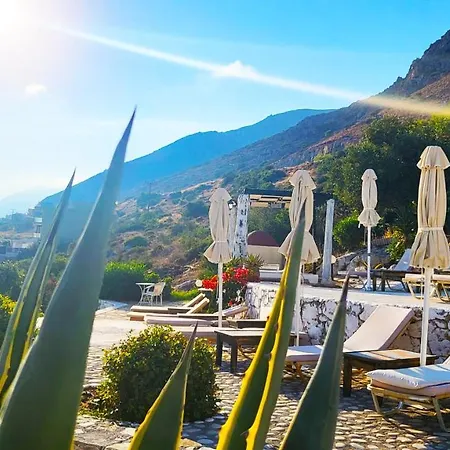 For A Pleasant In A Beautiful Complex With Shared Pool And Ac Hersonissos (Crete)