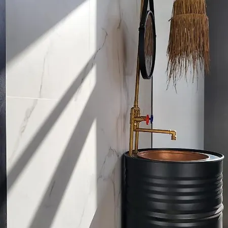 For A Pleasant In A Beautiful Complex With Shared Pool And Ac Appartement Hersónissos