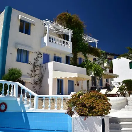 For A Pleasant In A Beautiful Complex With Shared Pool And Ac *