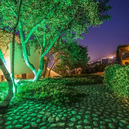 For A Pleasant In A Beautiful Complex With Shared Pool And Ac Apartman