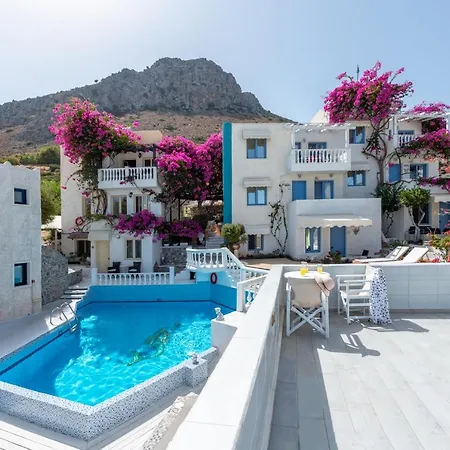 For A Pleasant In A Beautiful Complex With Shared Pool And Ac Apartman *