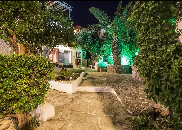 For A Pleasant In A Beautiful Complex With Shared Pool And Ac Apartman *